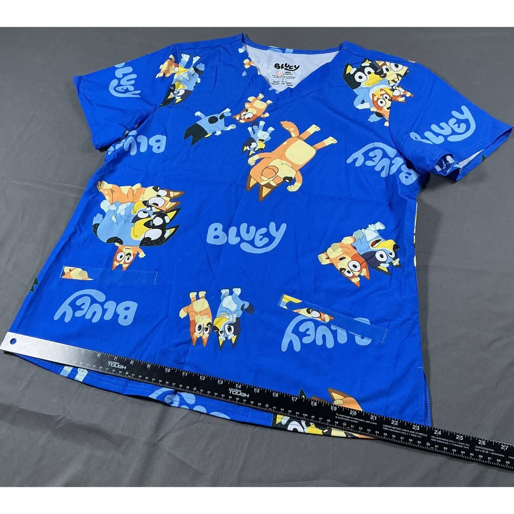 Bluey Character Medical Scrub Top Blue V-Neck Short Sleeve Pockets Size L - Picture 2 of 9